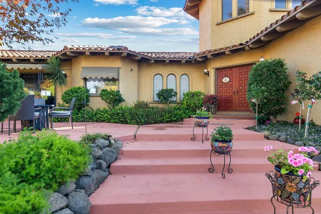 $1,375,000 | 10722 Rawles Road, Oakdale, CA 95361