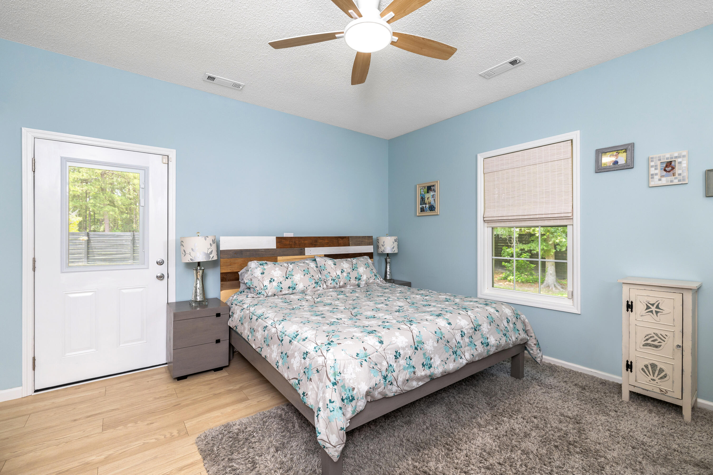 1090 Winding Pond Road Manning, SC 29102 - Photo 33 of 59 OWNER'S SUITE