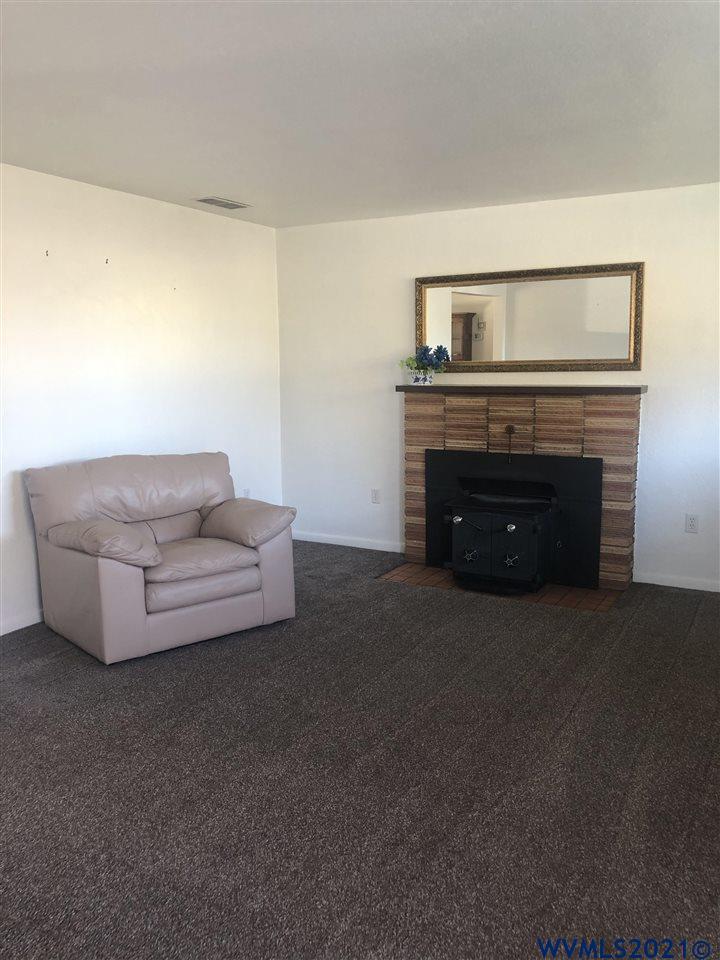 350 E Street Lebanon, OR 97355 - Photo 6 of 24 Gallery Image 6