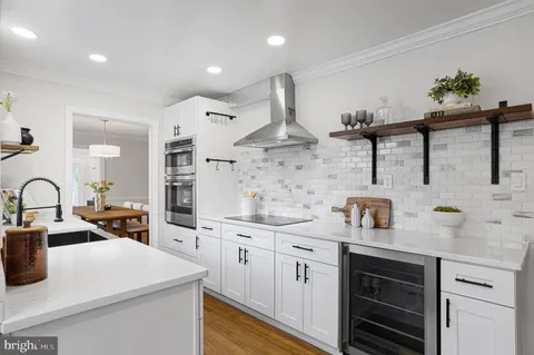 $1,400,000 | 9600 Pinkney Court, Potomac, MD 20854
