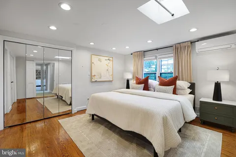 $1,400,000 | 9600 Pinkney Court, Potomac, MD 20854