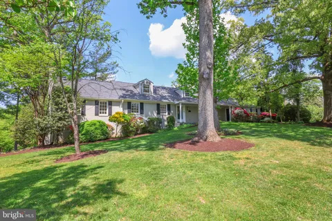 $1,400,000 | 9600 Pinkney Court, Potomac, MD 20854