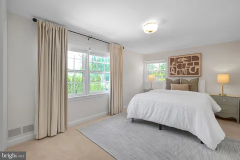 $1,400,000 | 9600 Pinkney Court, Potomac, MD 20854
