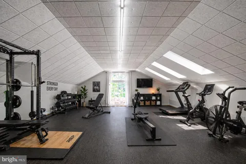 $1,400,000 | 9600 Pinkney Court, Potomac, MD 20854