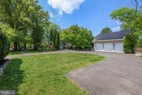 $1,400,000 | 9600 Pinkney Court, Potomac, MD 20854