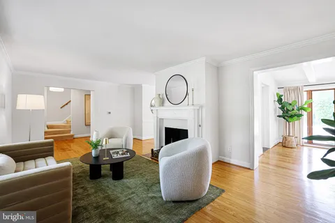 $1,400,000 | 9600 Pinkney Court, Potomac, MD 20854