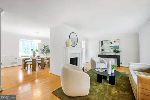 $1,400,000 | 9600 Pinkney Court, Potomac, MD 20854