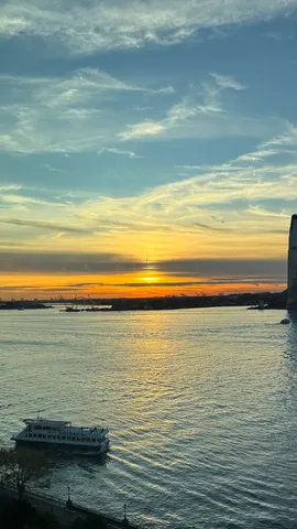 $9,500 | 20 River Terrace, Unit 16G | Battery Park City