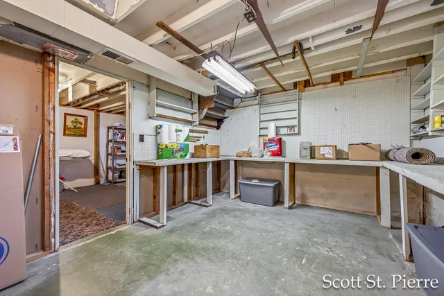 $269,000 | 1053 South Livingston Street, Whitehall, MI 49461