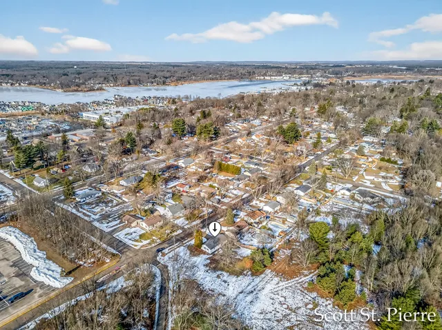 $269,000 | 1053 South Livingston Street, Whitehall, MI 49461