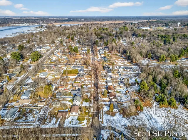 $269,000 | 1053 South Livingston Street, Whitehall, MI 49461