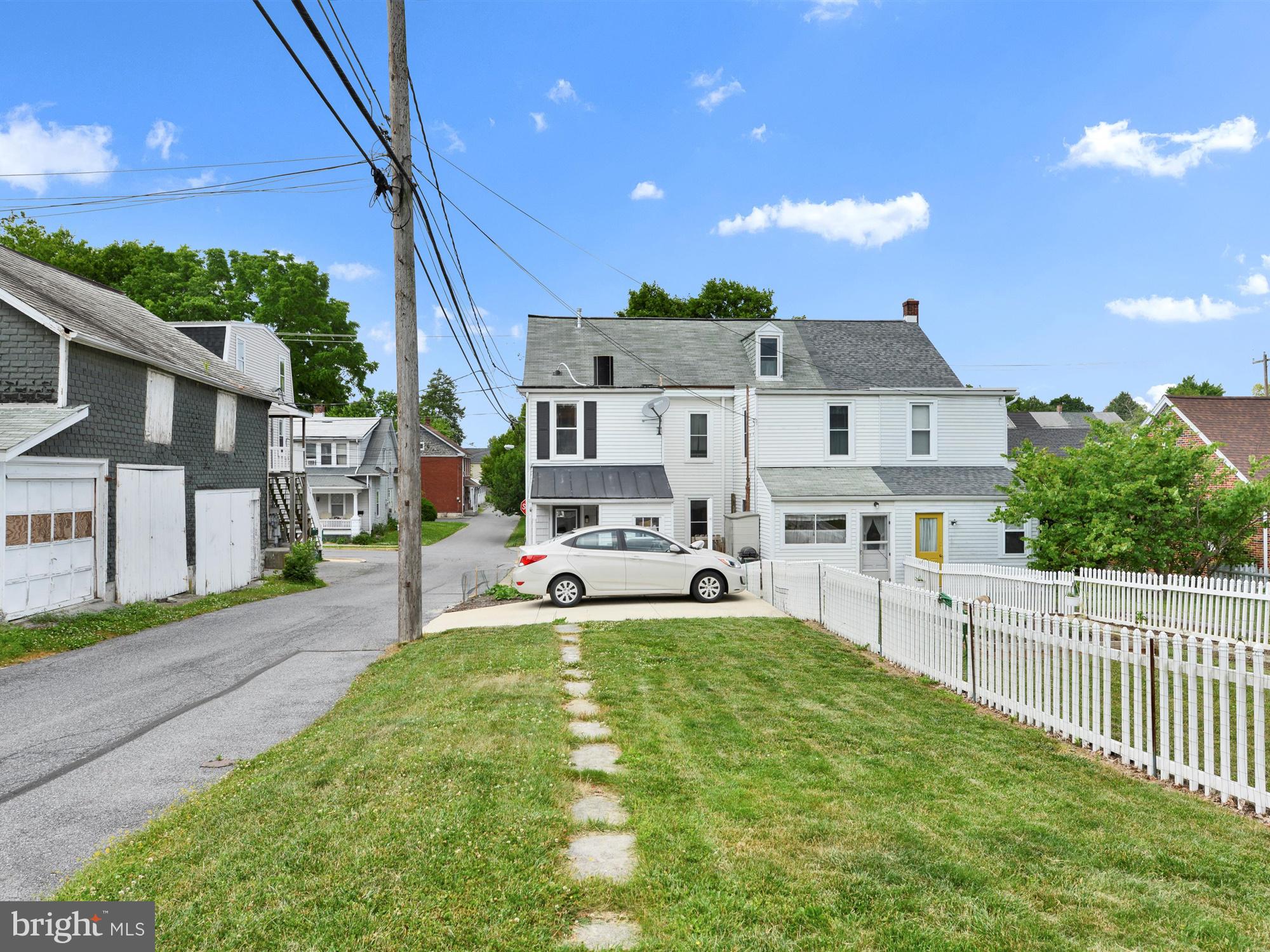 14 East Lemon Street Lititz, PA 17543 - Photo 31 of 31 Check out the virtual 3D tour!