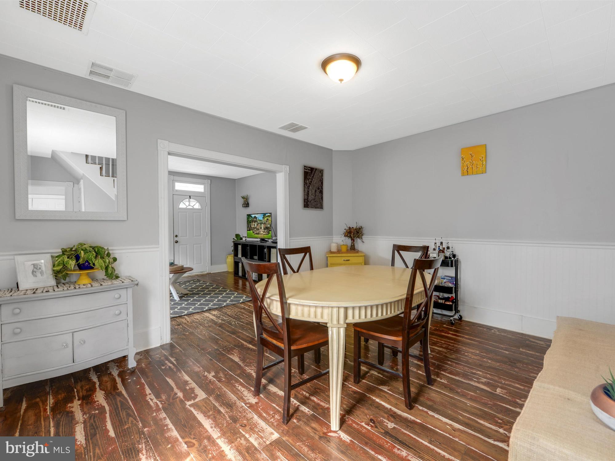 14 East Lemon Street Lititz, PA 17543 - Photo 8 of 31 Wainscoting