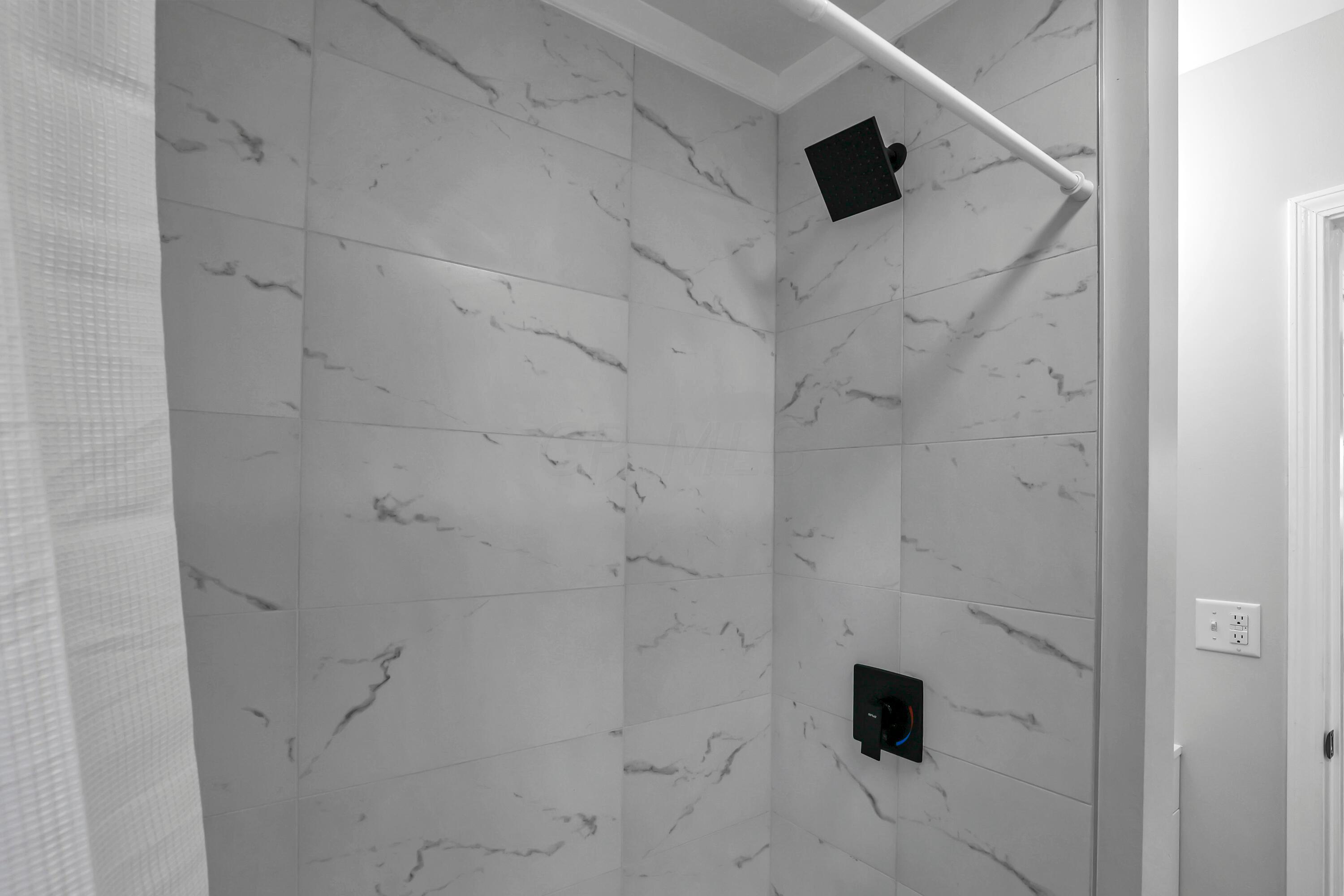 3375 Karl Road Columbus, OH 43224 - Photo 19 of 45 This first floor bath is really nice!