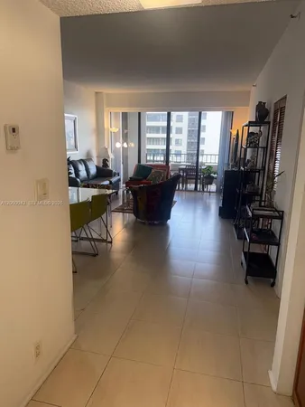 $910,000 | 201 Crandon Boulevard, Unit 932, Key Biscayne, FL 33149