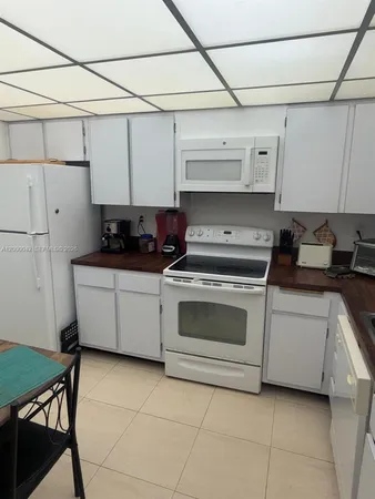 $910,000 | 201 Crandon Boulevard, Unit 932, Key Biscayne, FL 33149