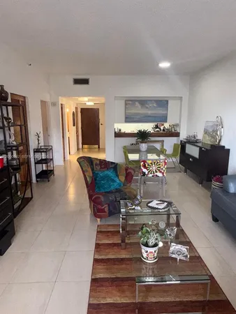 $910,000 | 201 Crandon Boulevard, Unit 932, Key Biscayne, FL 33149