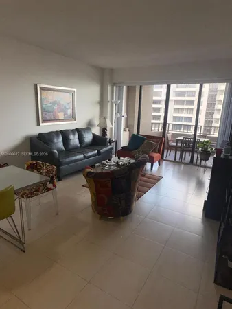 $910,000 | 201 Crandon Boulevard, Unit 932, Key Biscayne, FL 33149
