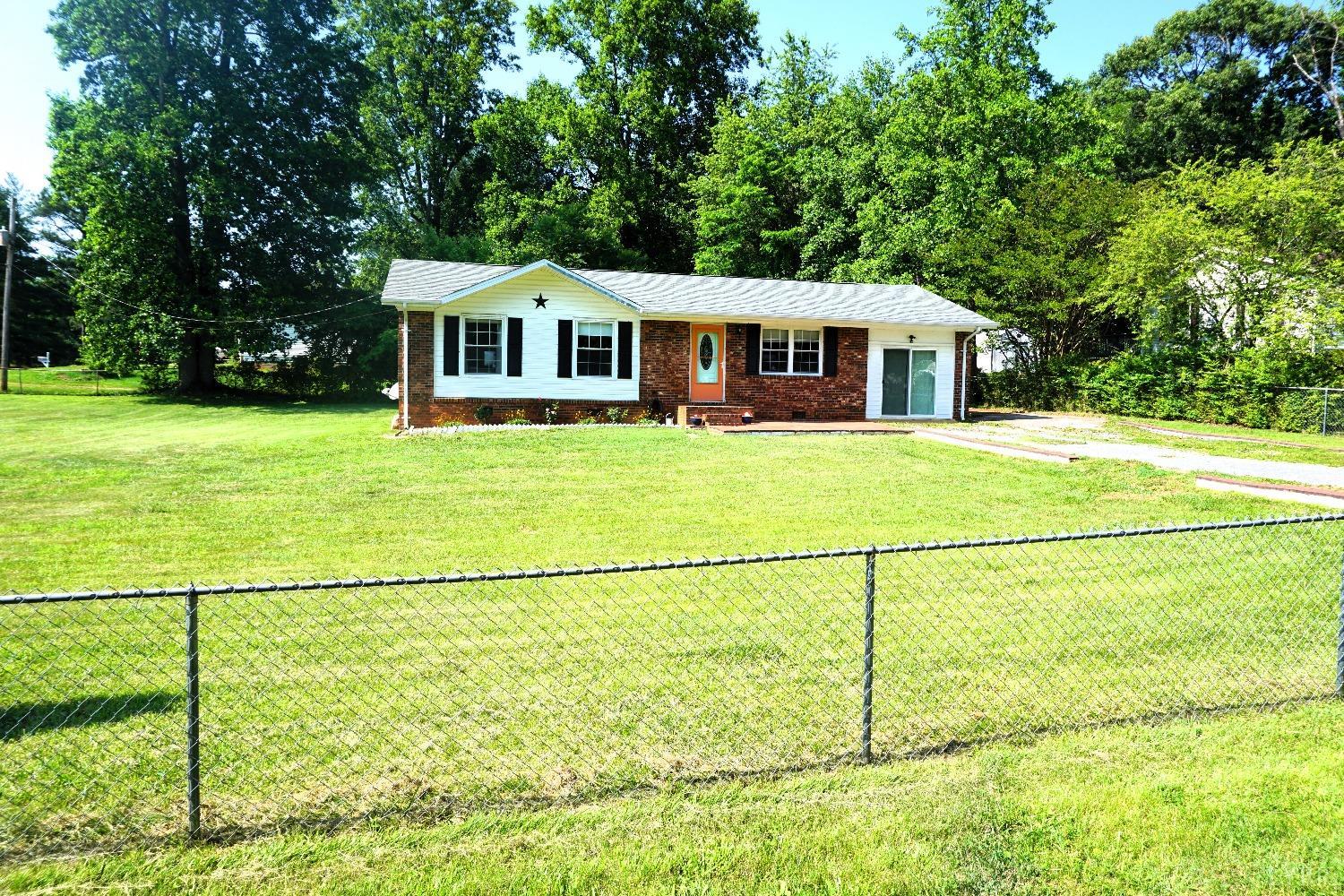 26 Pilot View Road Concord, VA 24538 - Photo 25 of 26 a front view of a house with a garden