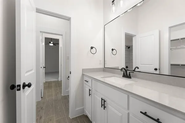 $599,700 | 1027 Arbor Hills, Poolville, TX 76487