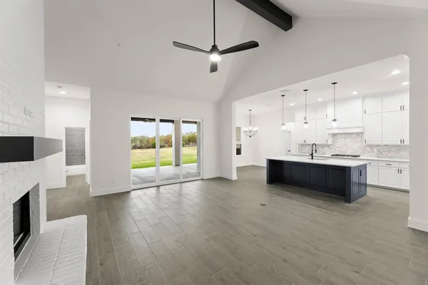 $599,700 | 1027 Arbor Hills, Poolville, TX 76487