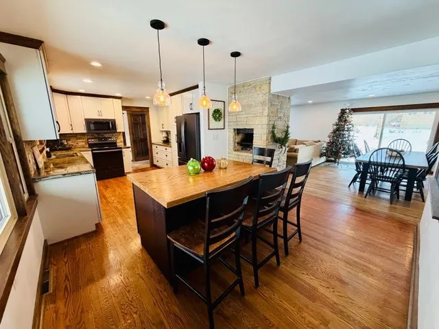 $389,900 | 726 28th Avenue, Monroe, WI 53566