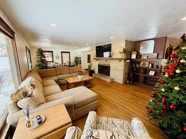 $389,900 | 726 28th Avenue, Monroe, WI 53566