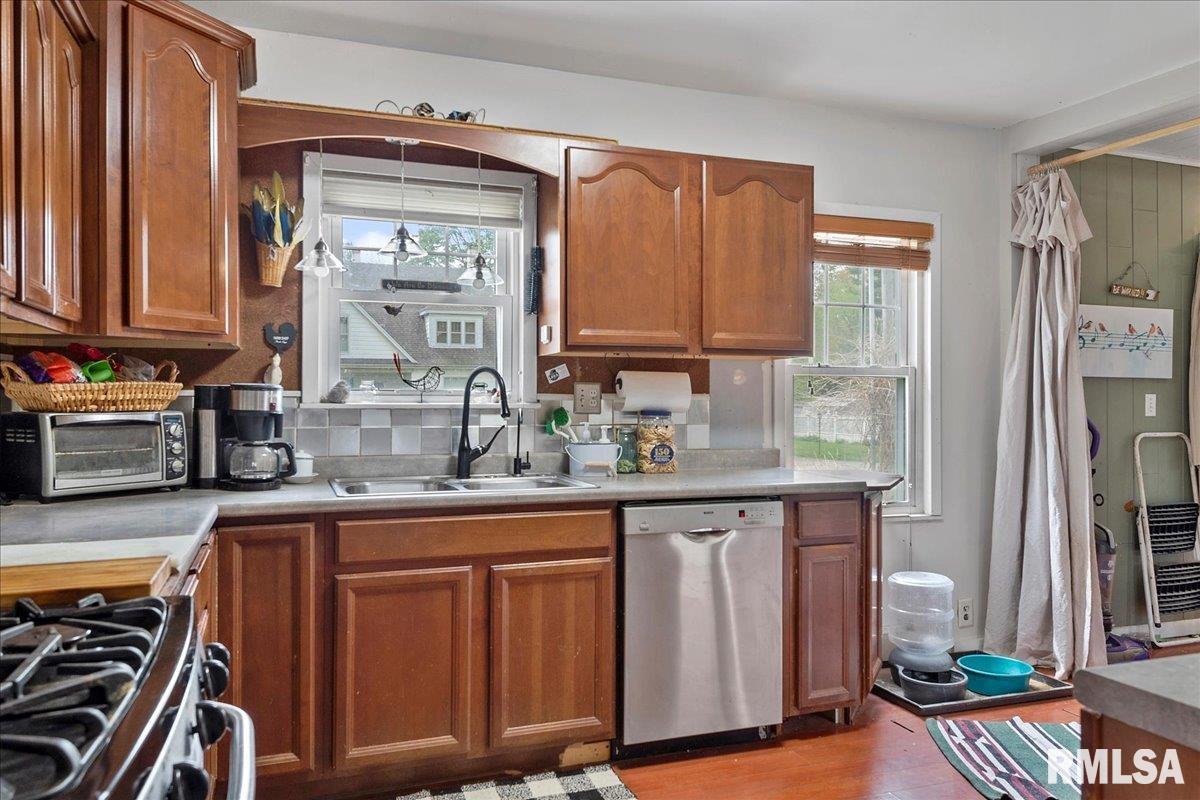 313 South Walnut Street Buffalo, IL 62515 - Photo 13 of 46
