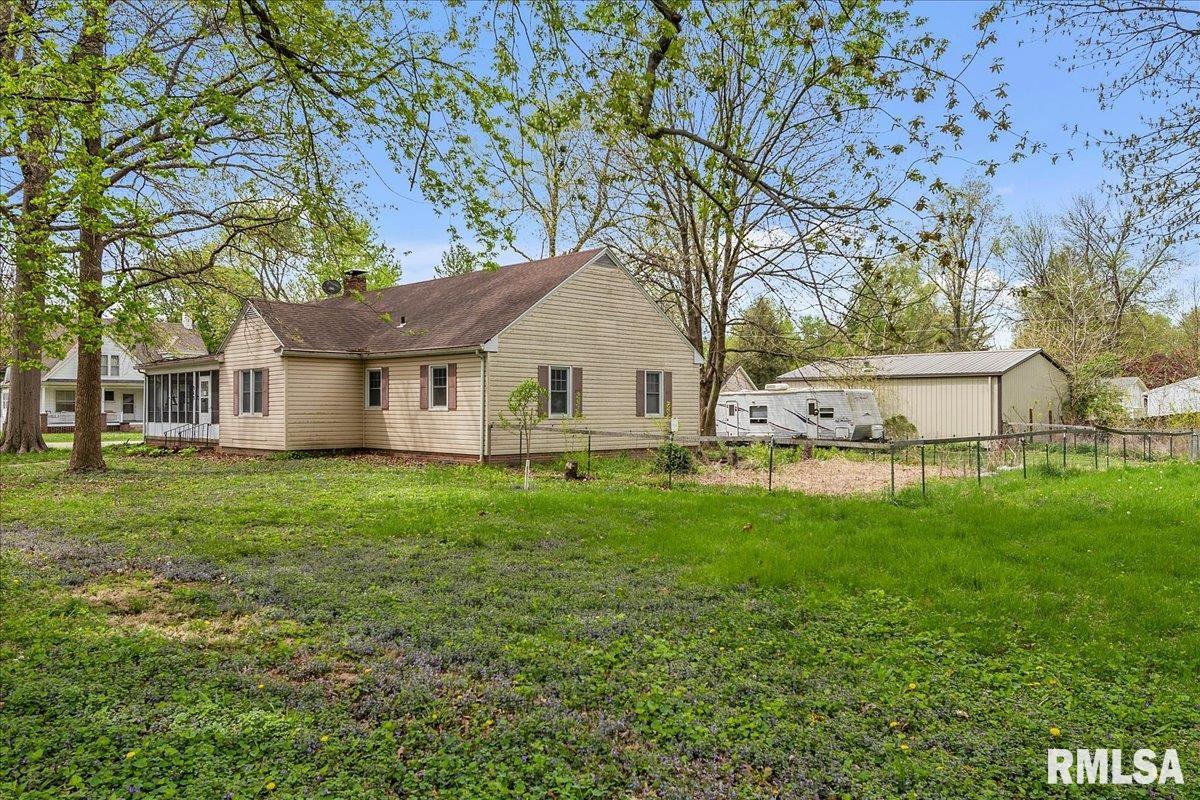 313 South Walnut Street Buffalo, IL 62515 - Photo 6 of 46