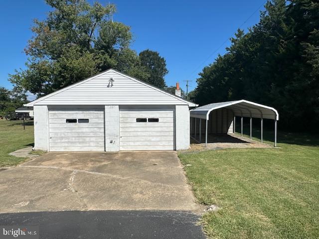 307 Deacon Road Fredericksburg, VA 22405 - Photo 8 of 36 2 car garage and carport