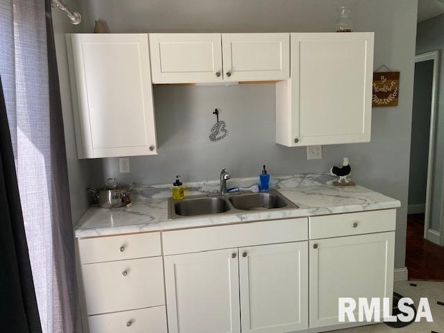 2644 South 4th Street Springfield, IL 62703 - Photo 6 of 12