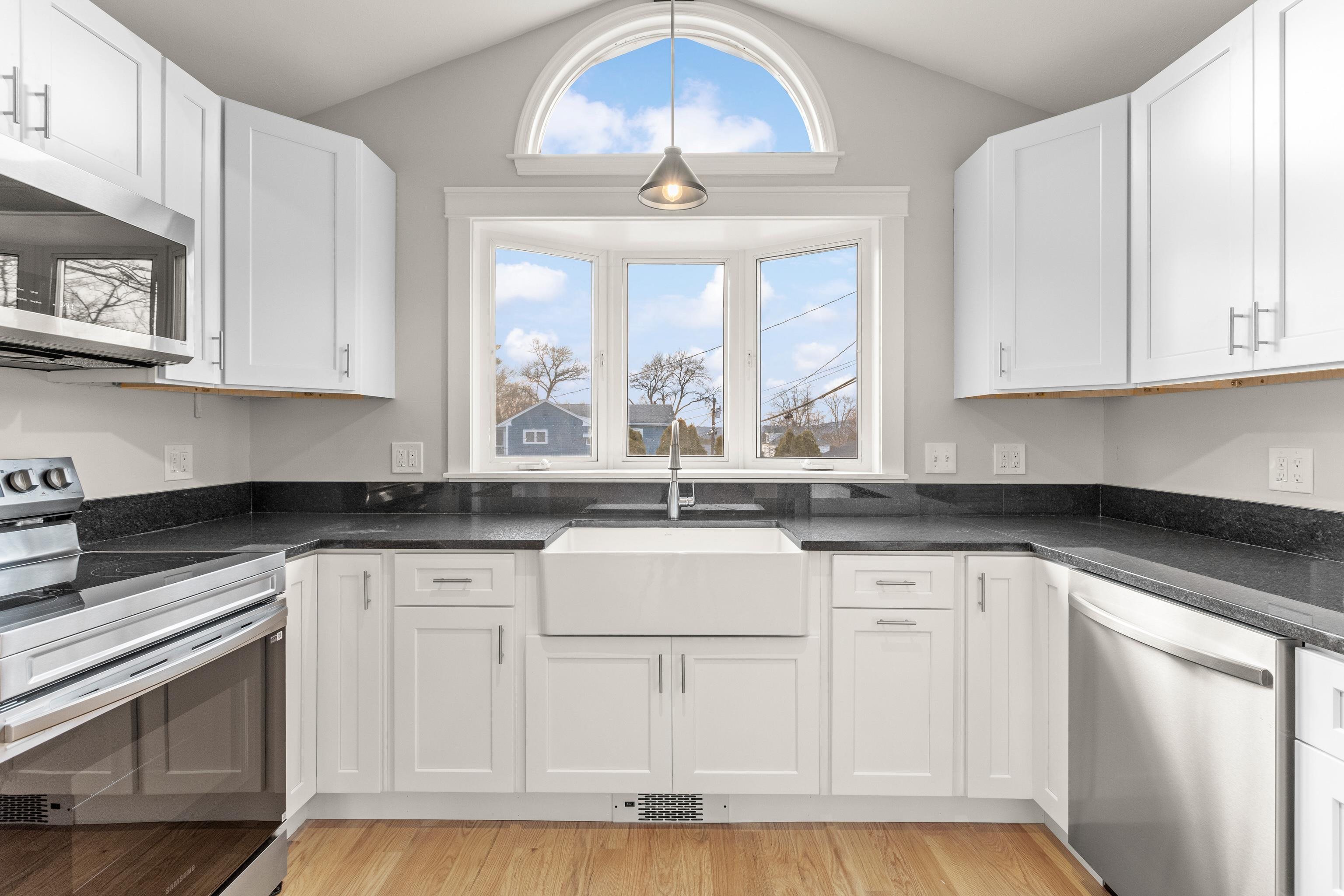 183 Gold Street Manchester, NH 03103 - Photo 23 of 50