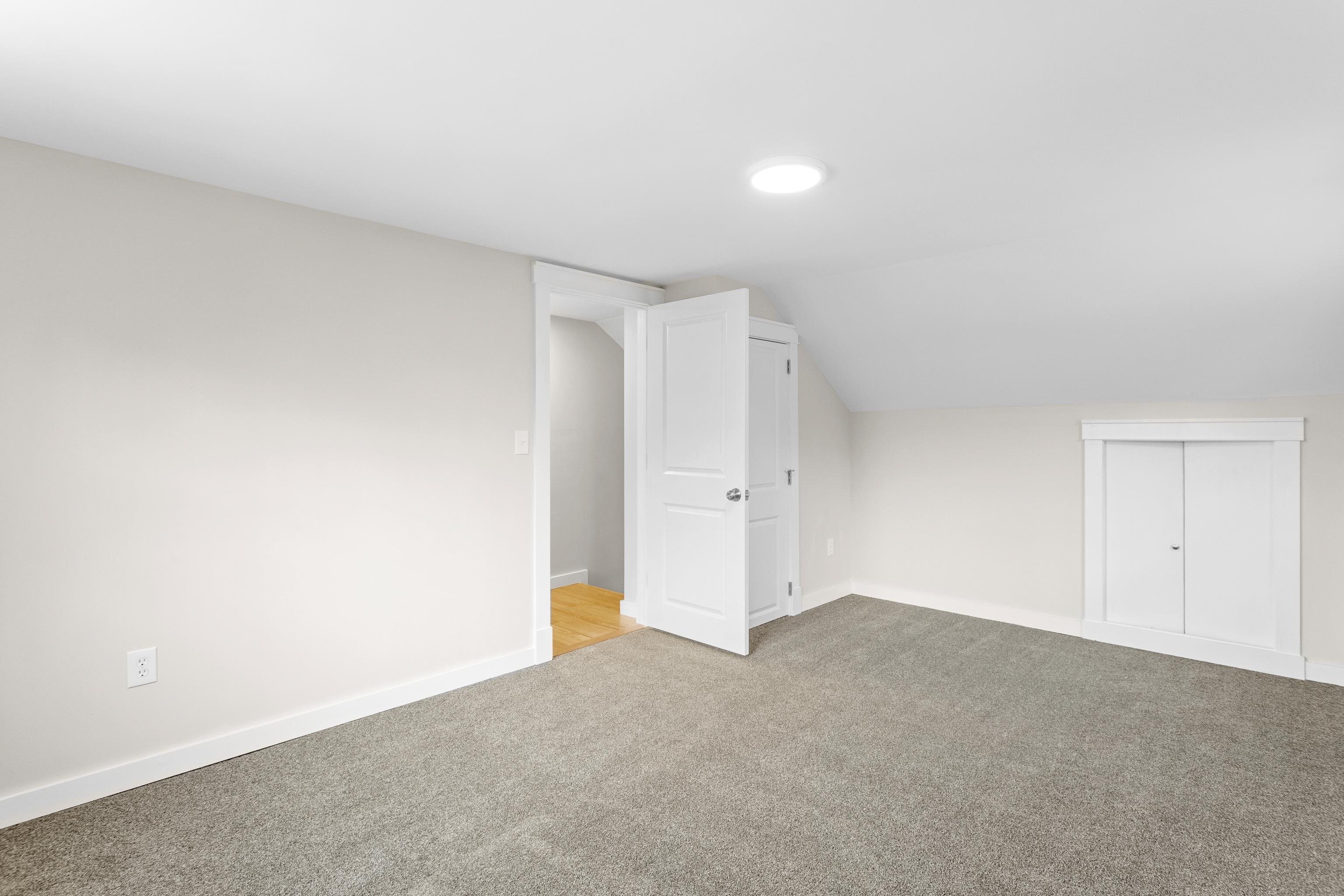 183 Gold Street Manchester, NH 03103 - Photo 40 of 50