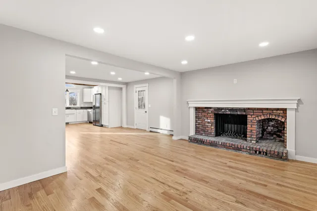 $449,900 | 183 Gold Street, Manchester, NH 03103