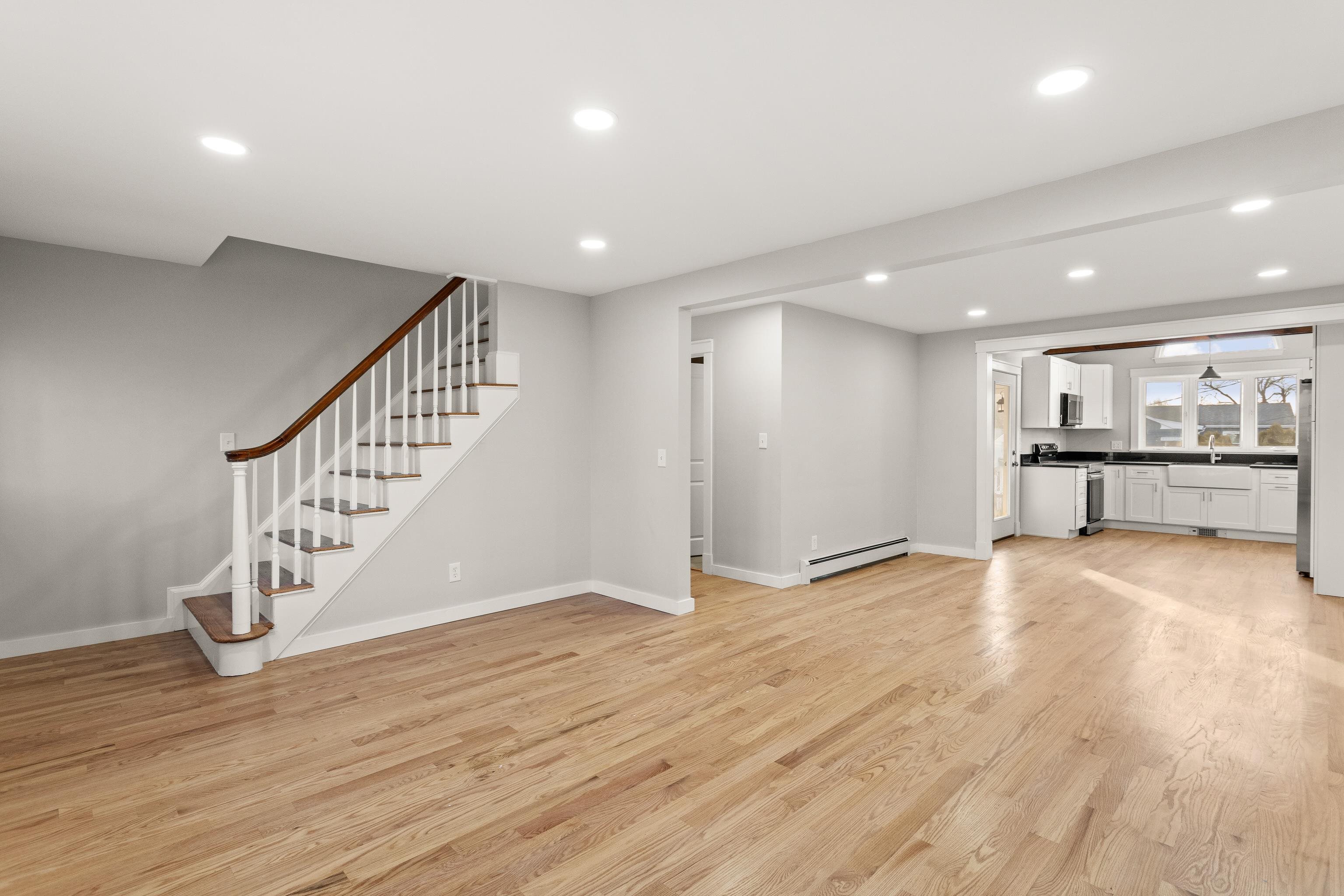 183 Gold Street Manchester, NH 03103 - Photo 8 of 50