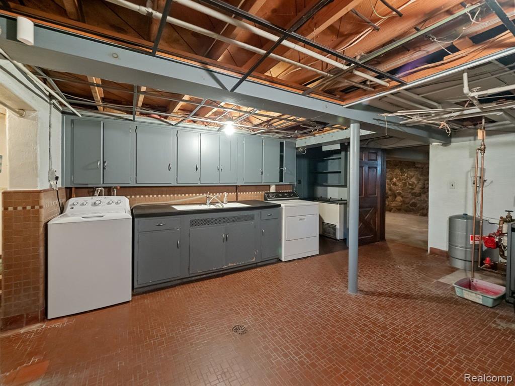 28804 Drake Road Farmington Hills, MI 48331 - Photo 40 of 50