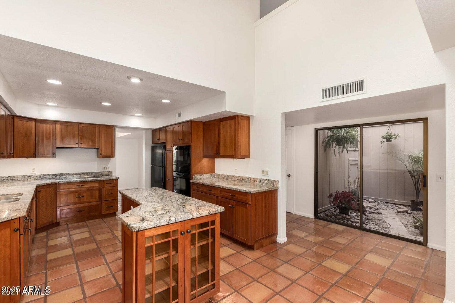 20 East Redondo Drive Tempe, AZ 85282 - Photo 9 of 37 20210304161336429244000000-o