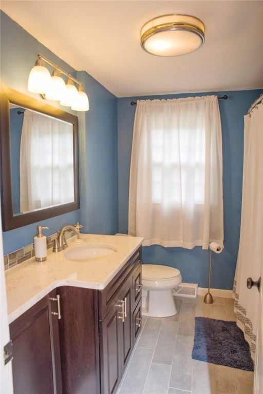 299 Nausauket Road Warwick, RI 02886 - Photo 13 of 19