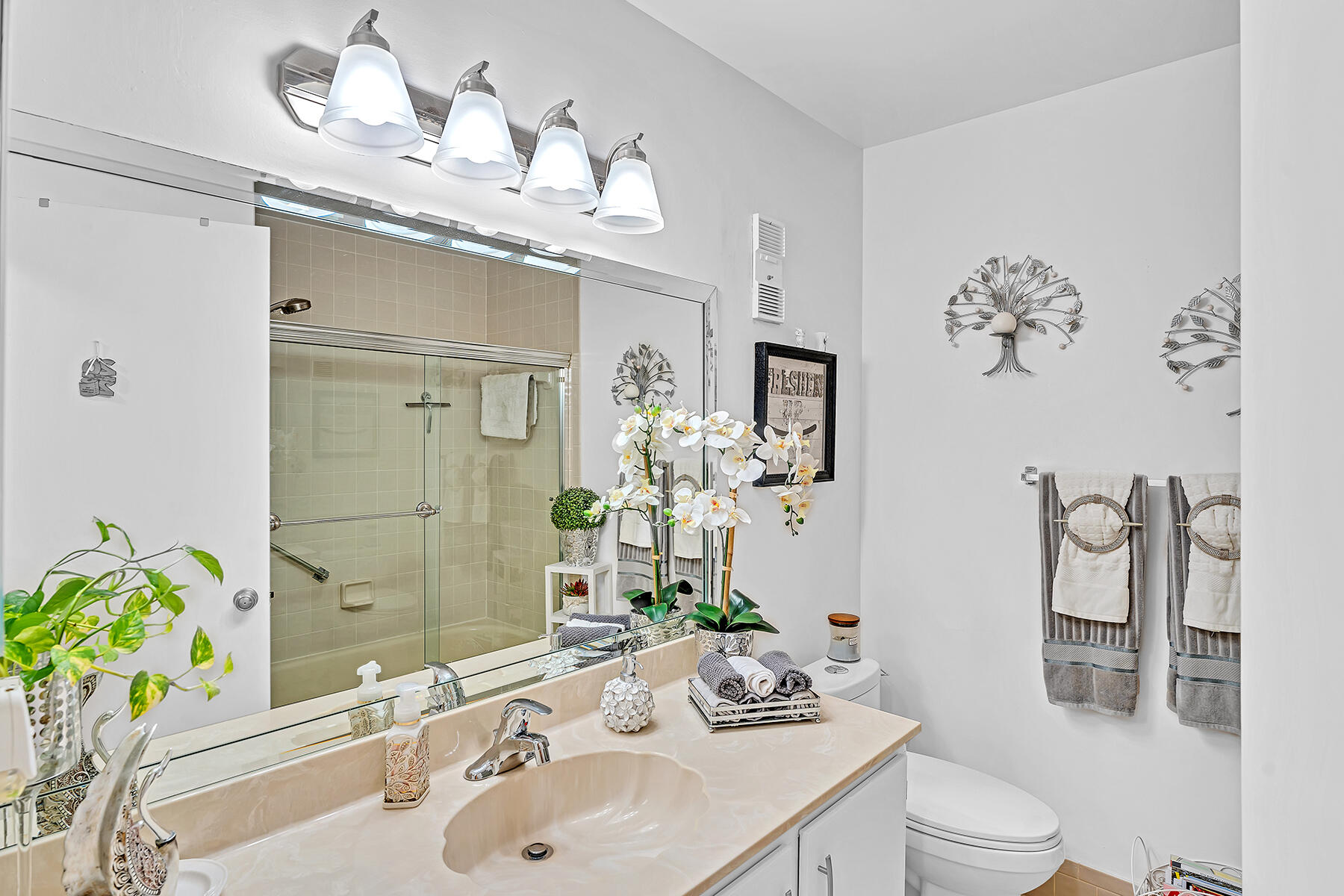 8246 Springview Terrace, Unit C Boca Raton, FL 33496 - Photo 32 of 44 DSC00196