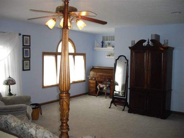 312 South Hunters Ridge Warsaw, IN 46582 - Photo 12 of 15 Gallery Image 12