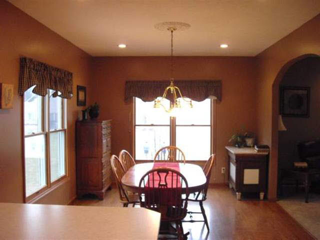 312 South Hunters Ridge Warsaw, IN 46582 - Photo 6 of 15 Gallery Image 6