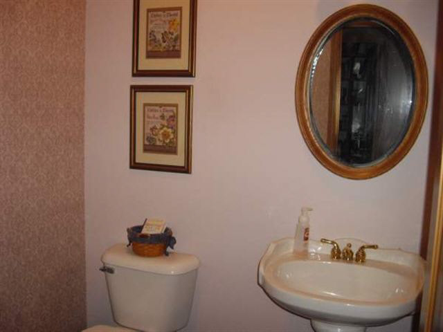 312 South Hunters Ridge Warsaw, IN 46582 - Photo 9 of 15 Gallery Image 9