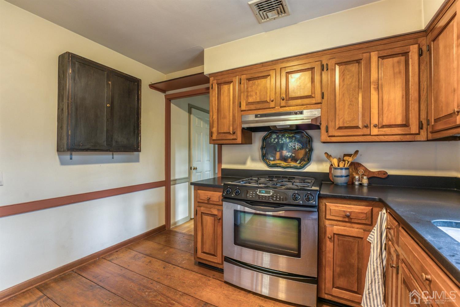 30 Felch Road Florham Park, NJ 07932 - Photo 9 of 28 Gallery Image 9