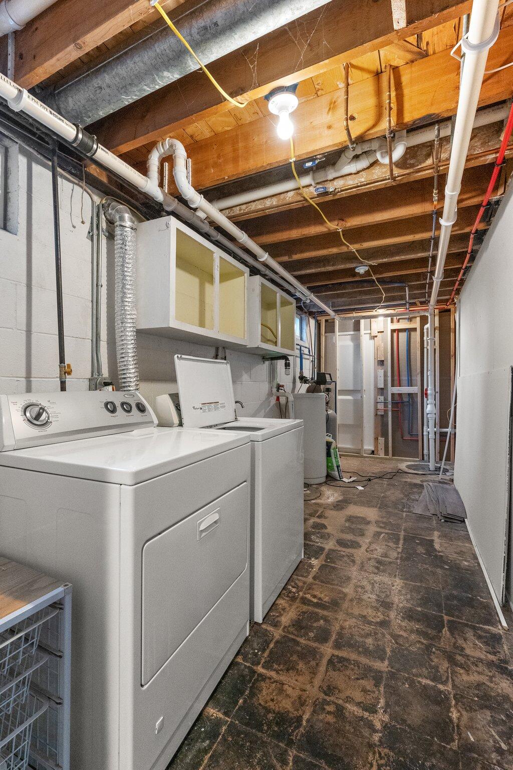 12163 North 900 West Demotte, IN 46310 - Photo 21 of 23 a utility room with dryer and washer
