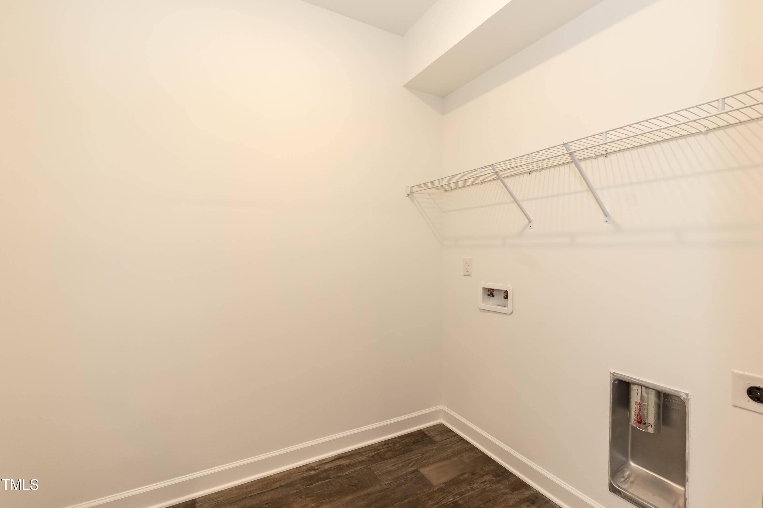 748 Rivers Edge Parkway Roanoke Rapids, NC 27870 - Photo 9 of 42 a view of a small space