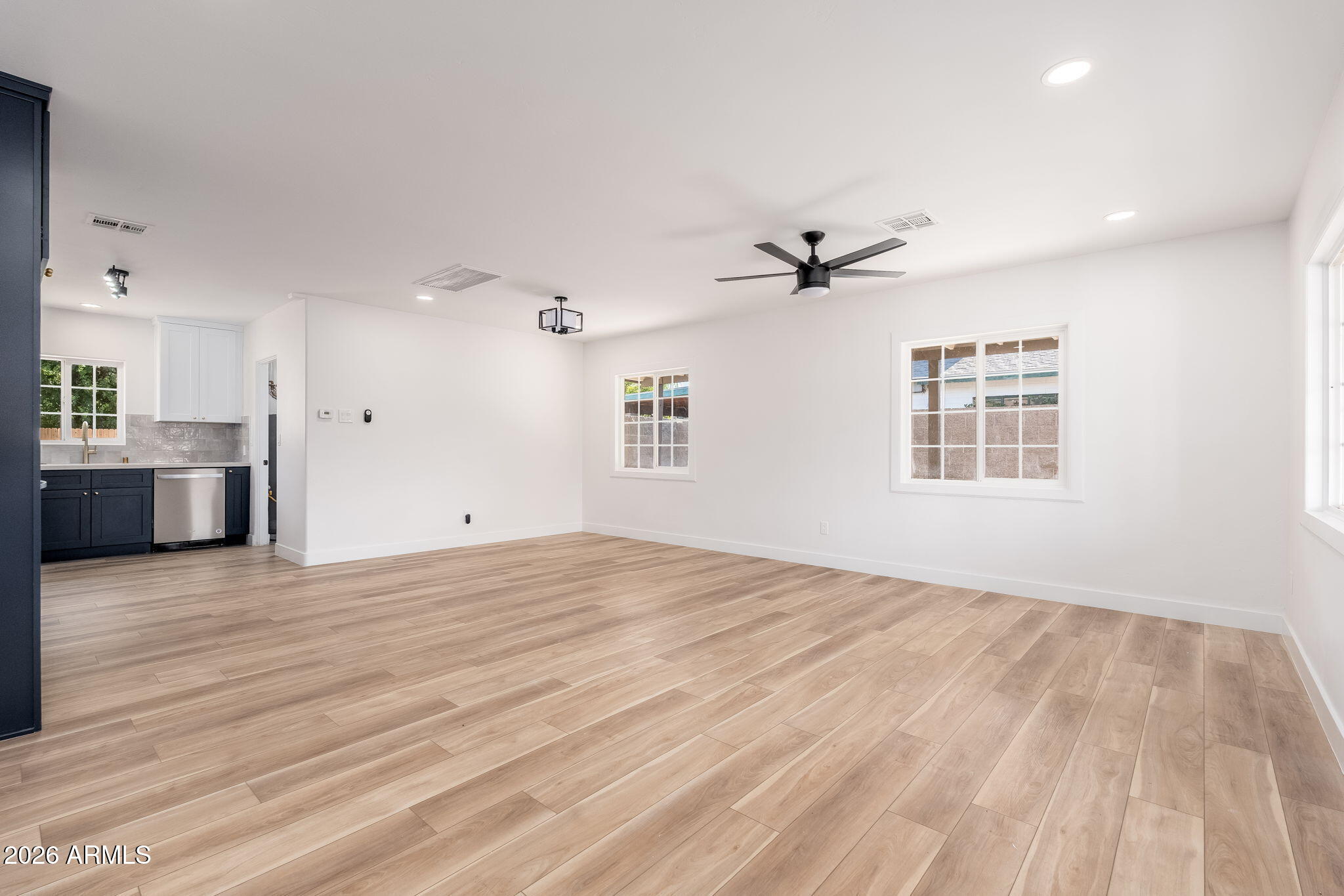 6329 W Ocotillo Rd - 07
