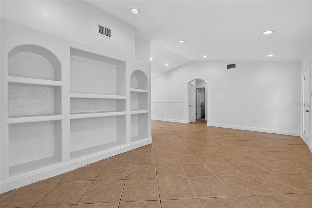 3106 Knightsbridge Road Orlando, FL 32818 - Photo 9 of 24 Gallery Image 9