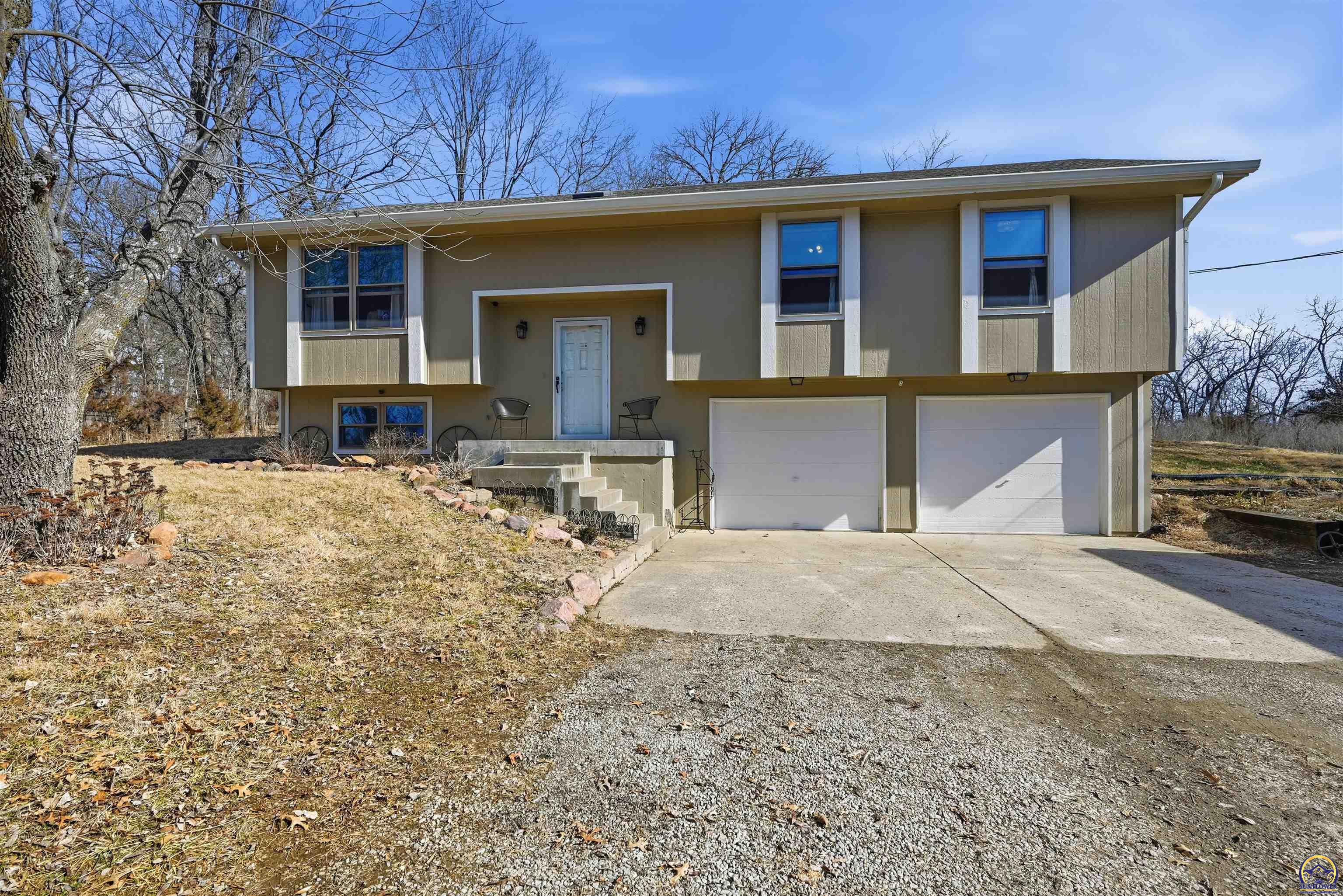 12178 Q Road Hoyt, KS 66440 - Photo 2 of 31