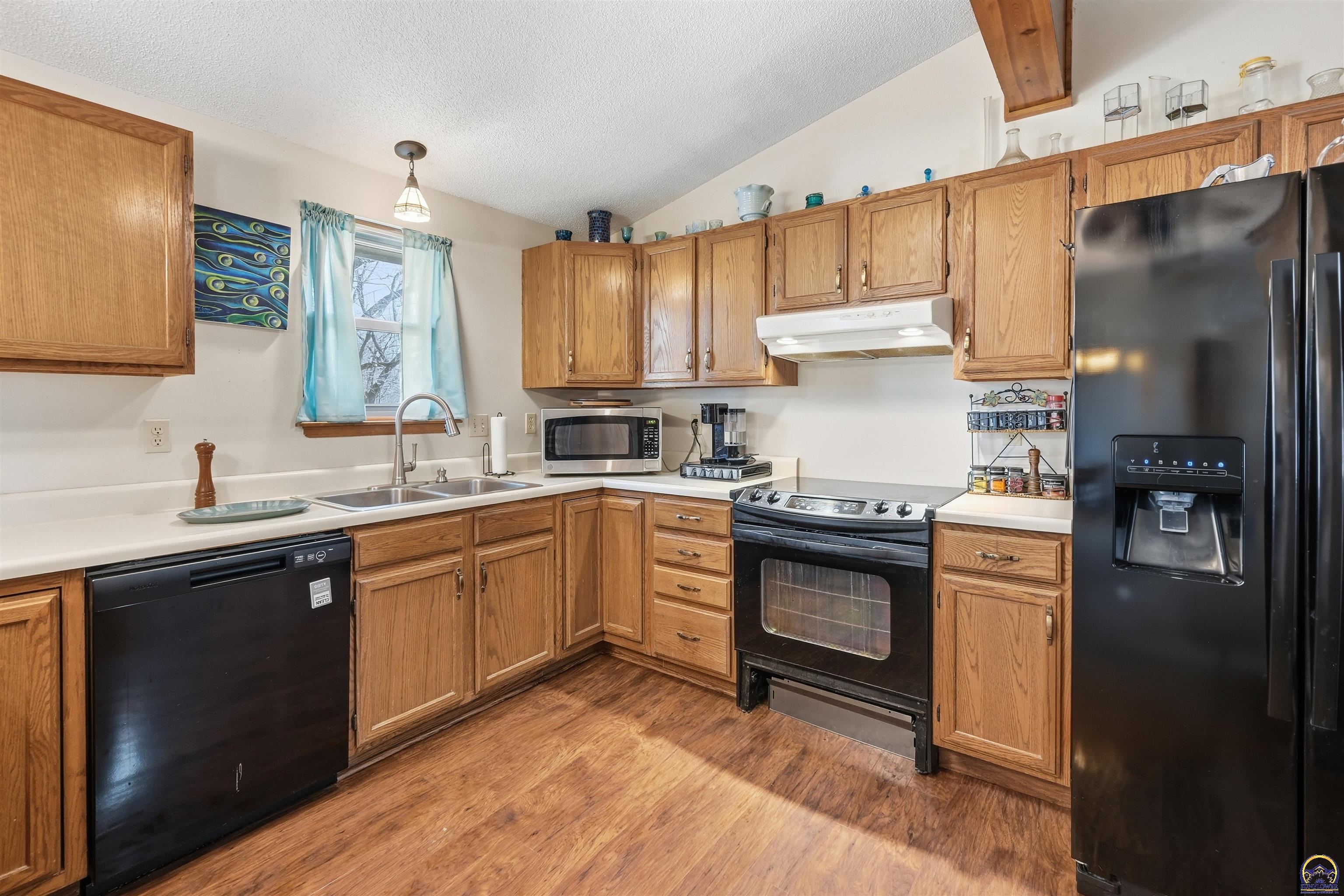 12178 Q Road Hoyt, KS 66440 - Photo 8 of 31