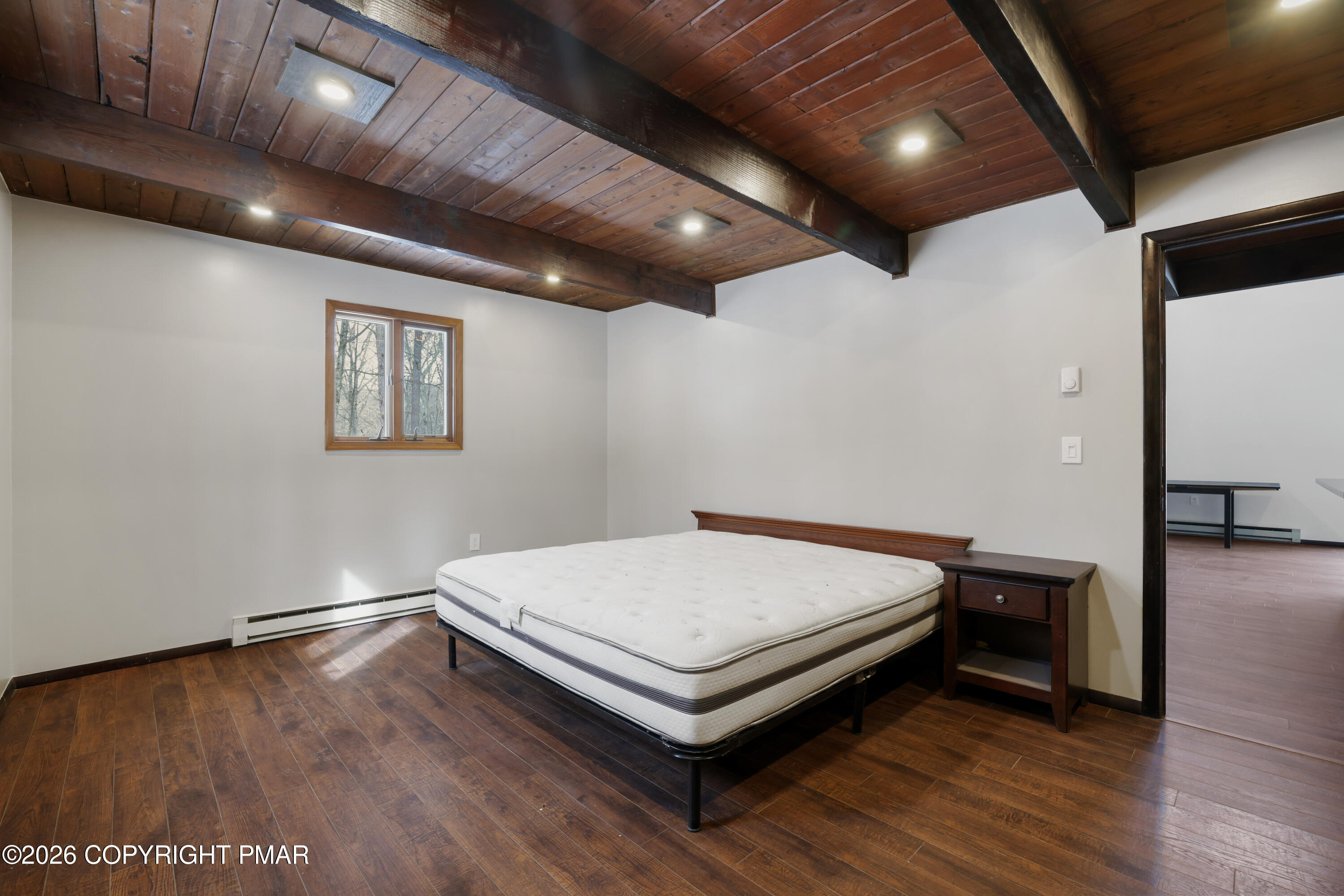 1095 Deer Run East Bushkill, PA 18324 - Photo 11 of 40 19-RBP52184